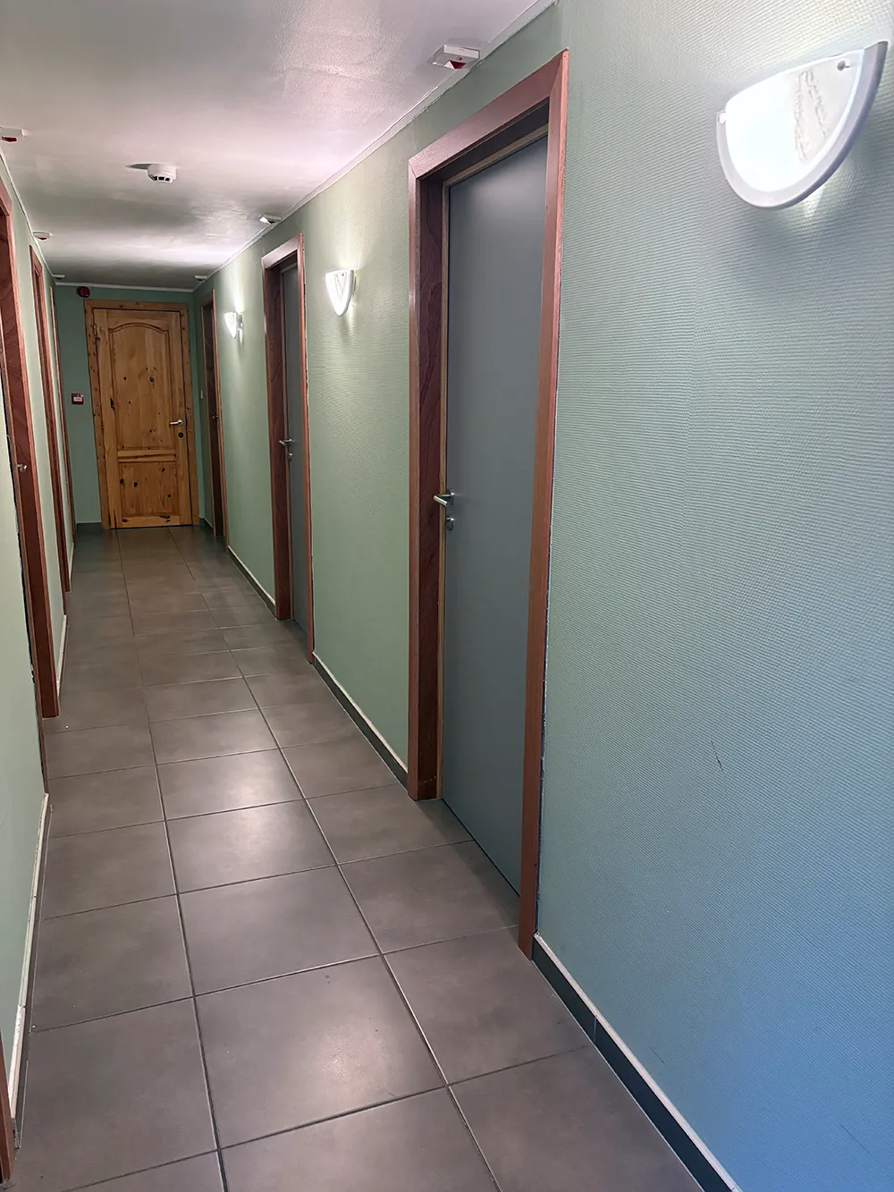 Photo d'un couloir du foyer de l'Edelweiss